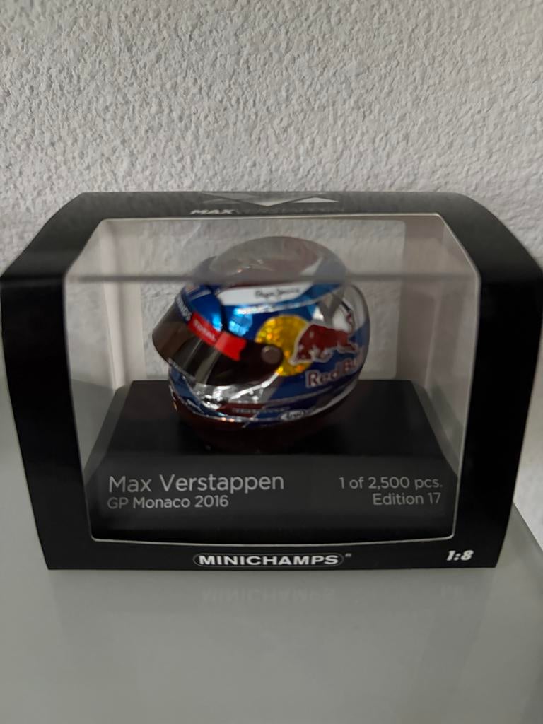 Max Verstappen helm GP Monaco 2016 schaal 1:8, Verzamelen, Ophalen of Verzenden, Zo goed als nieuw