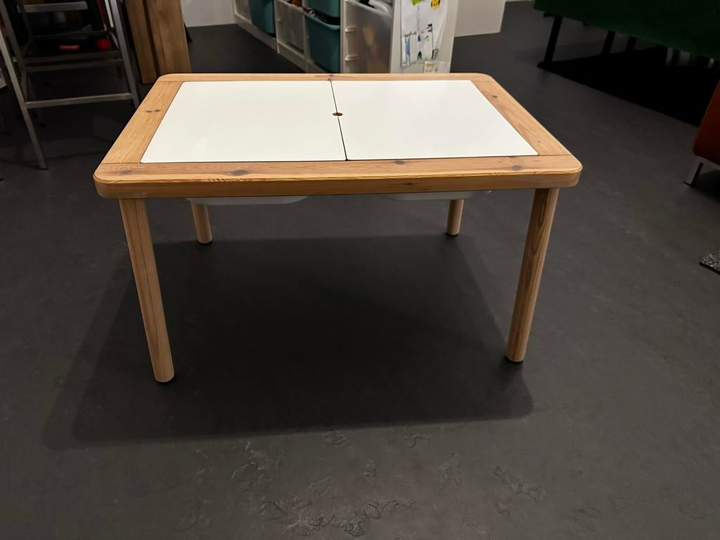 Ikea Filsat speeltafel met 2 trofast bakken, Ophalen of Verzenden, Zo goed als nieuw