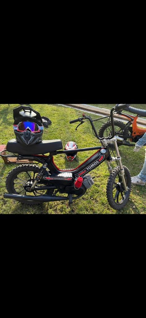 Tomos 65cc getuned (crosser), Fietsen en Brommers, Brommers | Tomos, Ophalen, Zo goed als nieuw, Maximaal 45 km/u, Standard