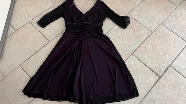 Jurk, avondjurk, feestjurk van zwart/paars maat 40/42 mouwen, Maat 38/40 (M), Zwart, Ophalen of Verzenden, Gedragen