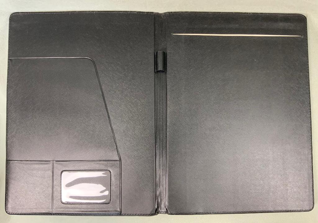 A4 schrijfmap zwart, Ophalen of Verzenden, Zo goed als nieuw