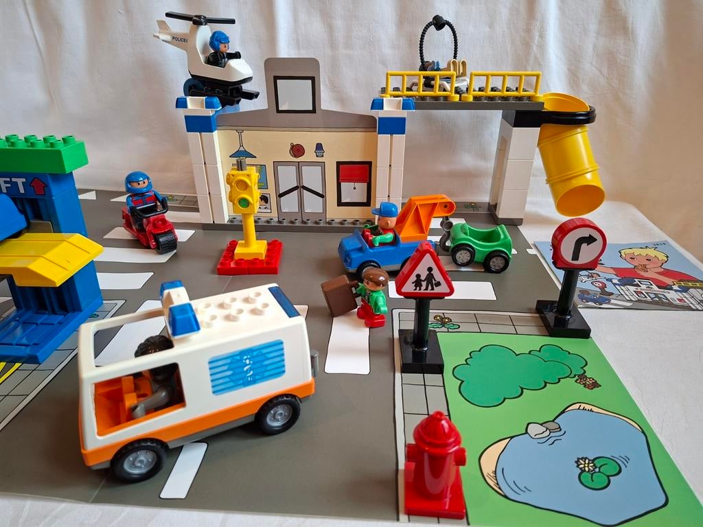 Duplo Explore 3619 Traffic Town, Stad met verkeer met doos, Ophalen of Verzenden, Zo goed als nieuw, Complete set, Duplo