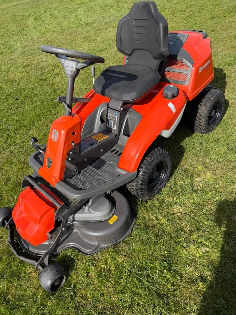 Husqvarna Rider 214 TC/ bouwjaar 2023, Tuin en Terras, Zitmaaiers, Ophalen of Verzenden, Zo goed als nieuw
