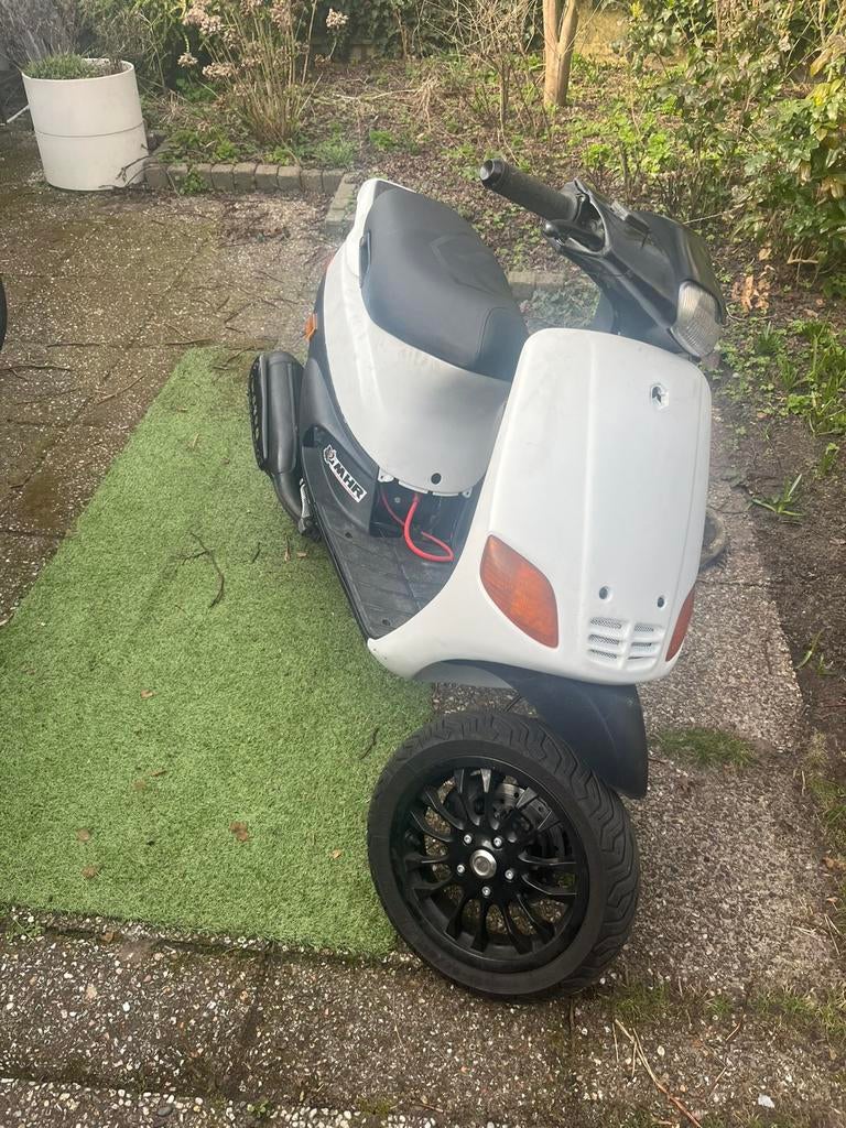 Type 3 125cc stage 2, Ophalen of Verzenden, Zo goed als nieuw, Blok, Piaggio