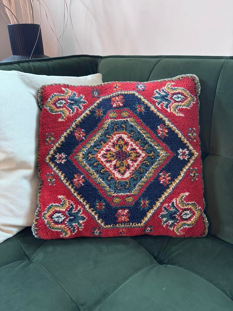 Vintage handgemaakt kussen met Perzisch patroon, Huis en Inrichting, Woonaccessoires | Kussens, Ophalen of Verzenden, Zo goed als nieuw