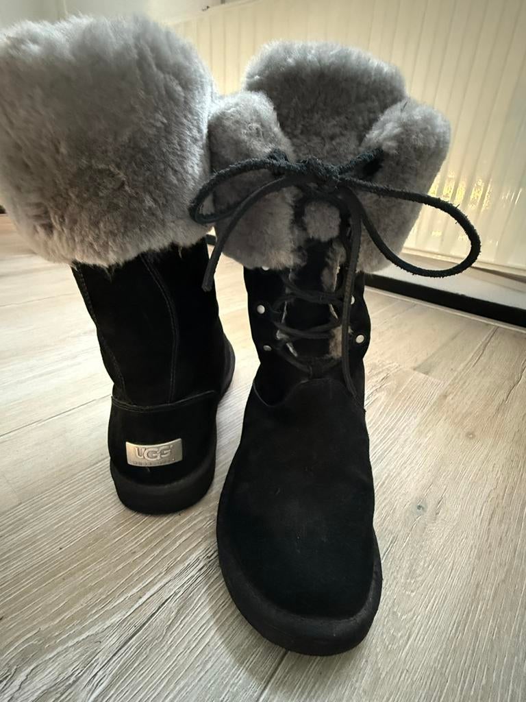 UGG Australia Montclair, Kleding | Dames, Schoenen, Ophalen, Zwart, Snowboots, Zo goed als nieuw