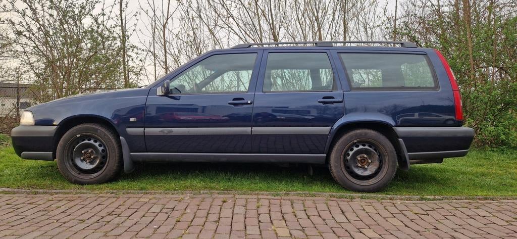 Volvo V70 2.5T XC  AUTOMAAT 1998 1e eig. DEALER Onderhouden, Automaat, Blauw, 2435 cc, Vierwielaandrijving