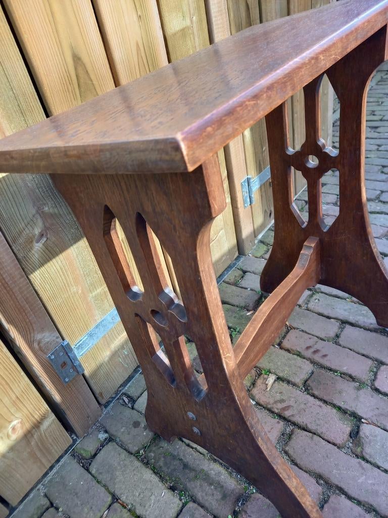 Antieke houten sidetable / wandtafel met sierlijke poten, Ophalen