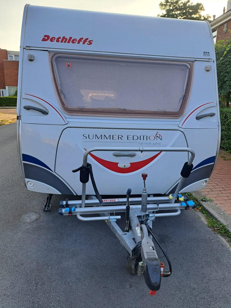 Dethleffs summer edition silverline, Caravans en Kamperen, Caravans, Particulier, tot en met 4, 1000 - 1250 kg, Rondzit, Dethleffs