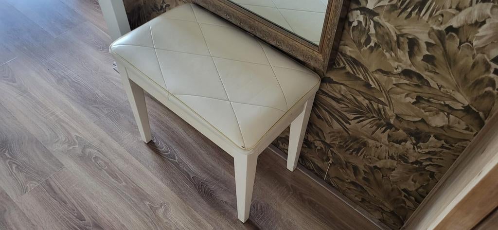 Crèmekleurig bankje met opbergruimte, Gebruikt, 50 tot 75 cm, Klassiek, Tijdloos, 75 tot 100 cm