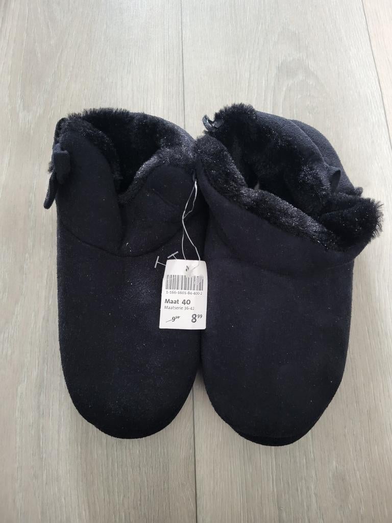 Nieuwe zwarte pantoffels maat 40 scapino, Kleding | Dames, Schoenen, Ophalen of Verzenden, Nieuw, Zwart, Pantoffels of Sloffen