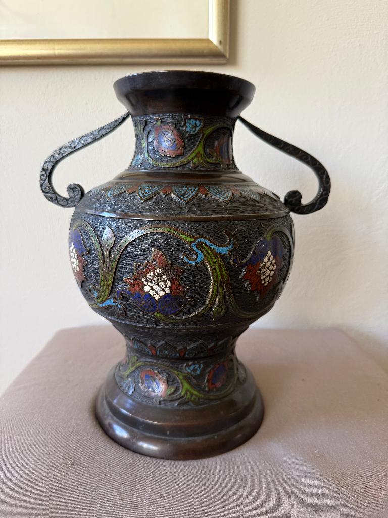 Chinese bronzen vaas, Ophalen