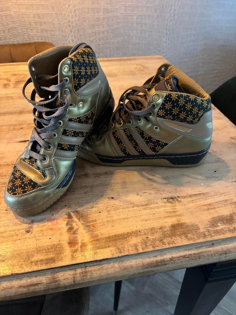 Collectors item Woman Adidas Metro Attitude High, Kleding | Dames, Ophalen of Verzenden, Zo goed als nieuw, Sneakers of Gympen