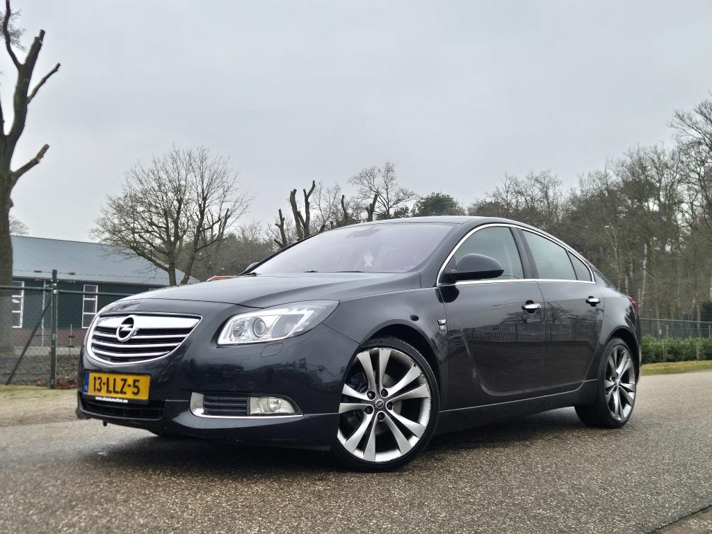Opel Insignia 2.0 T Cosmo OPC-Line 4x4 (bj 2010), Auto's, 4 cilinders, Zwart, Handgeschakeld, Vierwielaandrijving