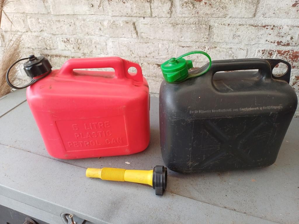 Jerrycans 5 ltr, Ophalen