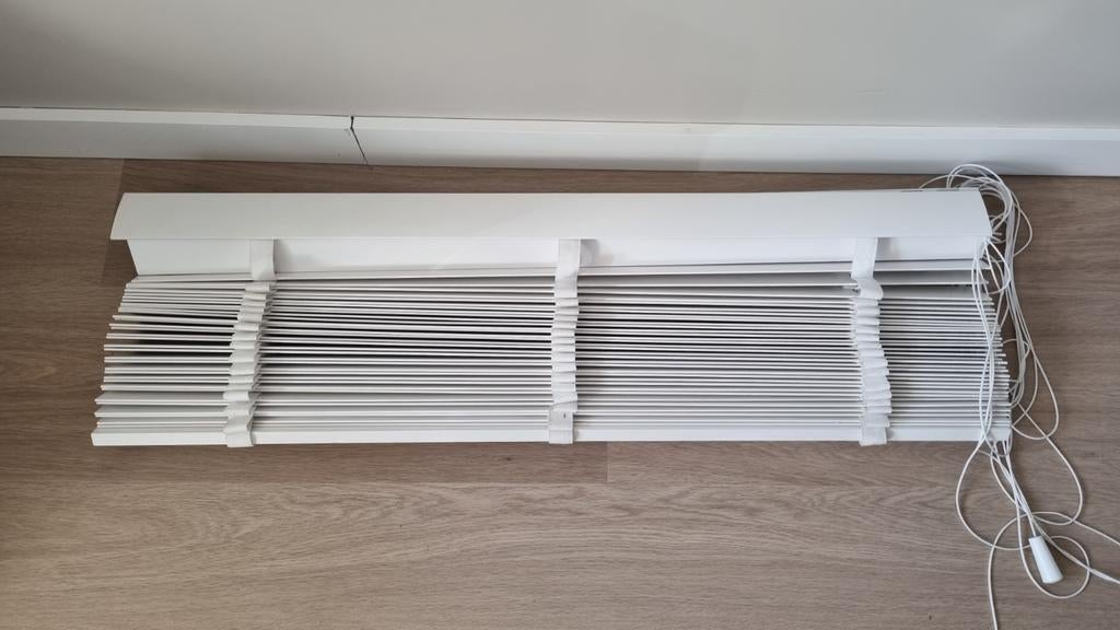 Witte houten Jaloezie, Huis en Inrichting, Stoffering | Gordijnen en Lamellen, Ophalen, 100 tot 150 cm