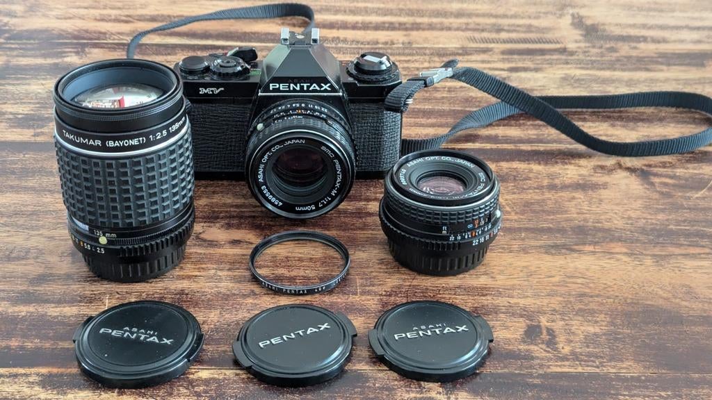 Pentax MV met SMC-Pentax 28mm, 50mm en Takunar 135mm, Ophalen, 1960 tot 1980, Fototoestel