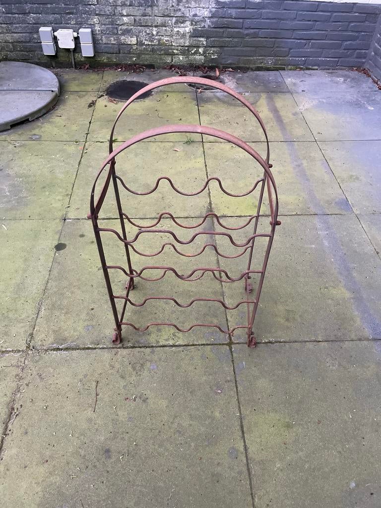 Rustiek metalen wijnrek voor 12 flessen, Gebruikt, Ophalen of Verzenden, Metaal, 5 tot 15 flessen