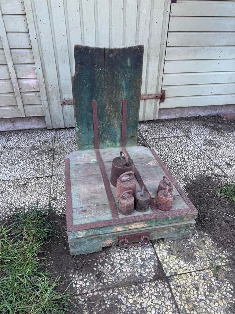 Antieke Bascule weegschaal met gewichten, Ophalen