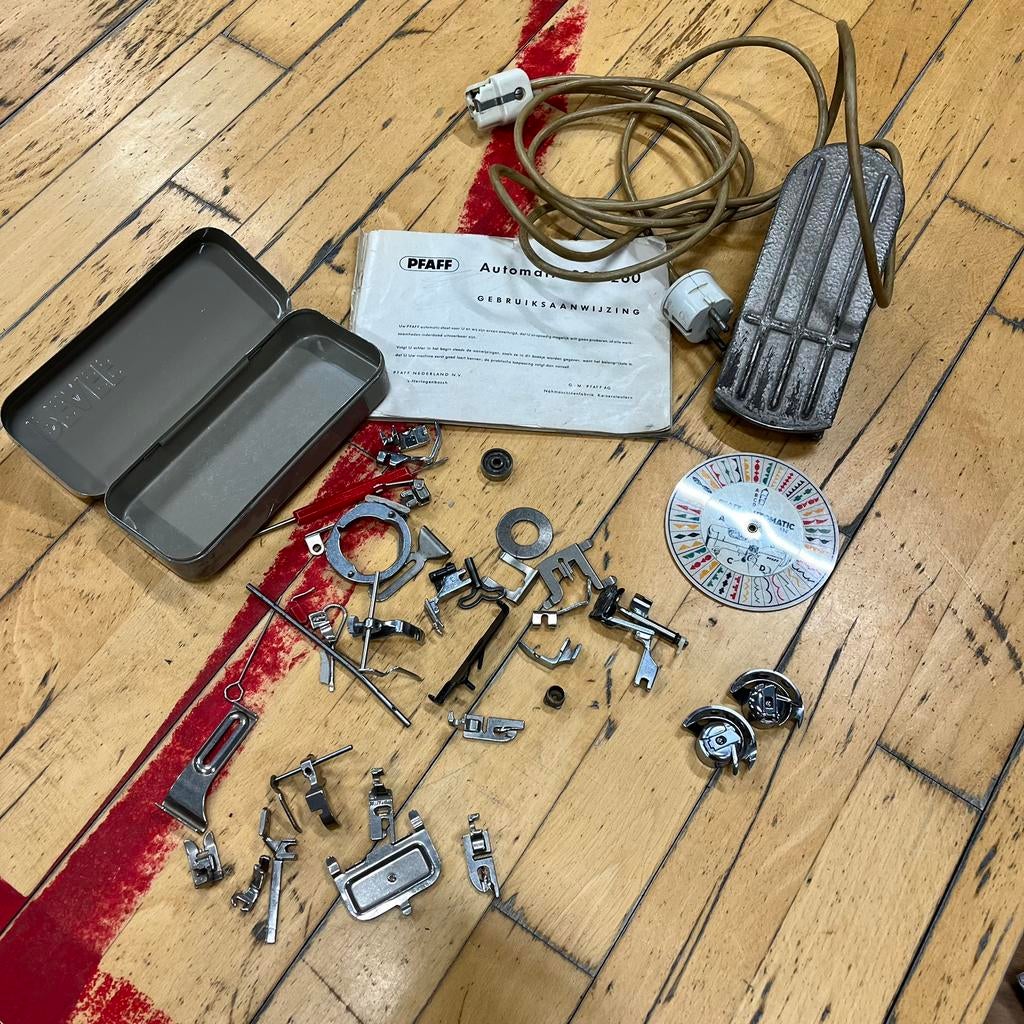 Lot naaimachine accesoires oa Pfaff, Ophalen of Verzenden, Gebruikt, Toebehoren, Pfaff