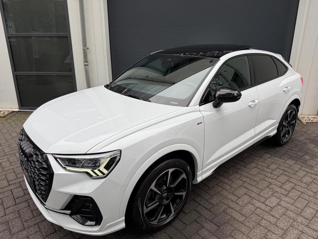 Audi Q3 Sportback 35 TFSI 3x S-Line Pano/Virtual/Leder/Cruis, 15 km/l, Zwart, 4 cilinders, 150 pk