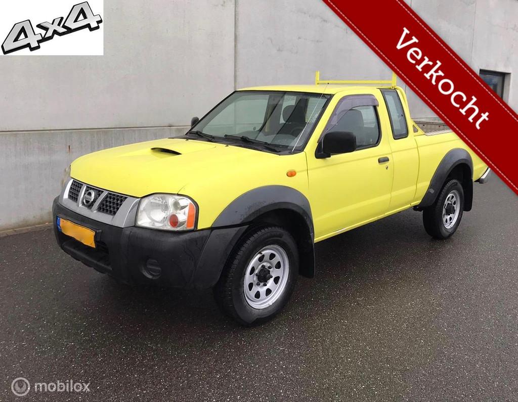 Nissan Navara Kingcab 2.5 DTi Pick-Up AIRCO 4 WD, Stof, Gebruikt, Overige modellen, Origineel Nederlands
