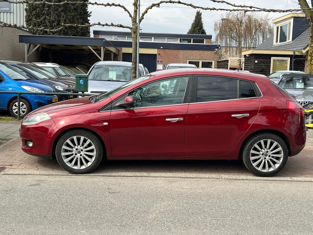 Fiat Bravo 1.4 Dynamic * APK 01-2027, Auto's, Fiat, Voorwielaandrijving, Euro 5, Gebruikt, 4 cilinders