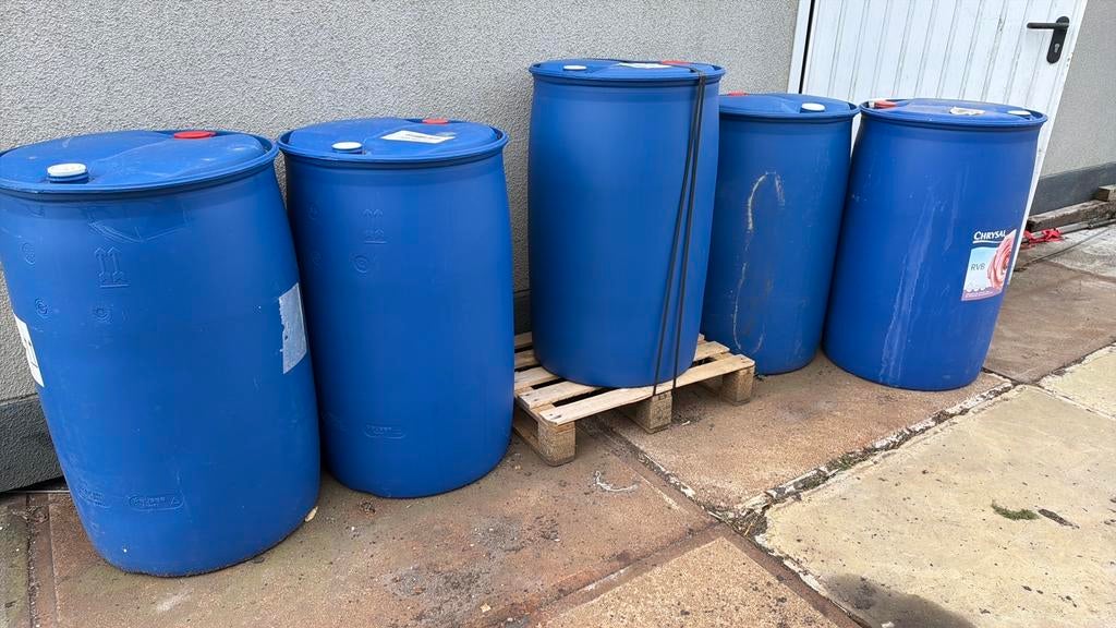 200 liter vaten, 150 liter of meer, Ophalen, Zo goed als nieuw