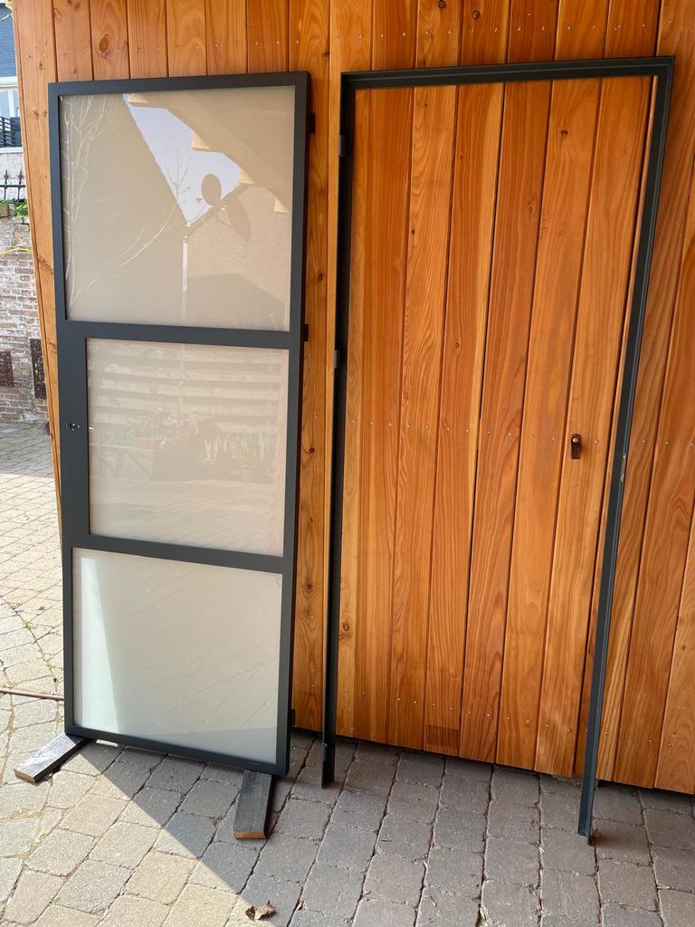 Stalen deur, antraciet, matglas, linksdraaiend, Doe-het-zelf en Verbouw, Deuren en Horren, Ophalen, Minder dan 80 cm, Binnendeur