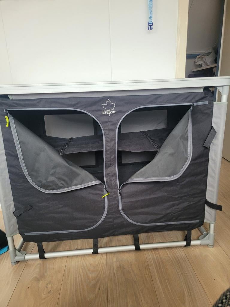 Camping kastje, Ophalen, Campingkast