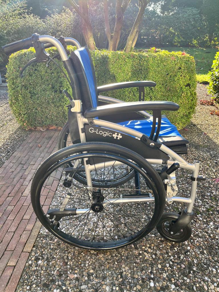 Rolstoel Excel G-logic, Ophalen, Zo goed als nieuw, Duwrolstoel