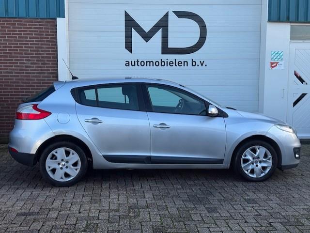 Renault Mégane 1.5 dCi Collection-Automaat-NIEUWE APK-Cruis, Euro 5, Stof, Gebruikt, 4 cilinders