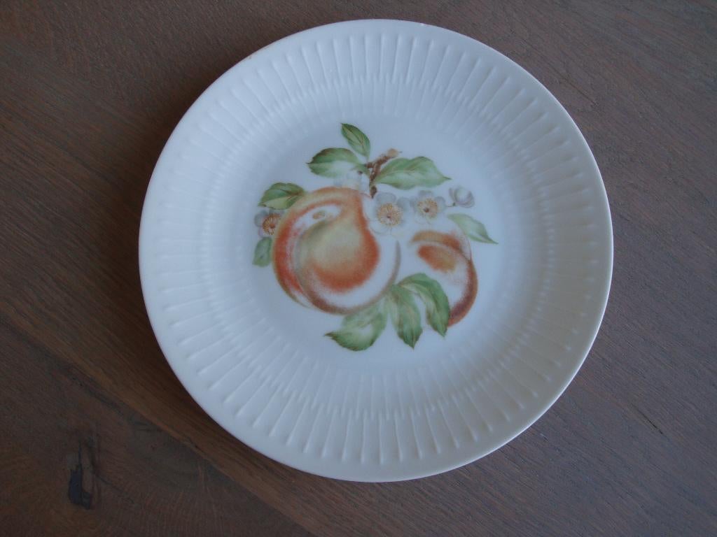 HUTSCHENREUTHER fruit bord, Antiek en Kunst, Ophalen of Verzenden