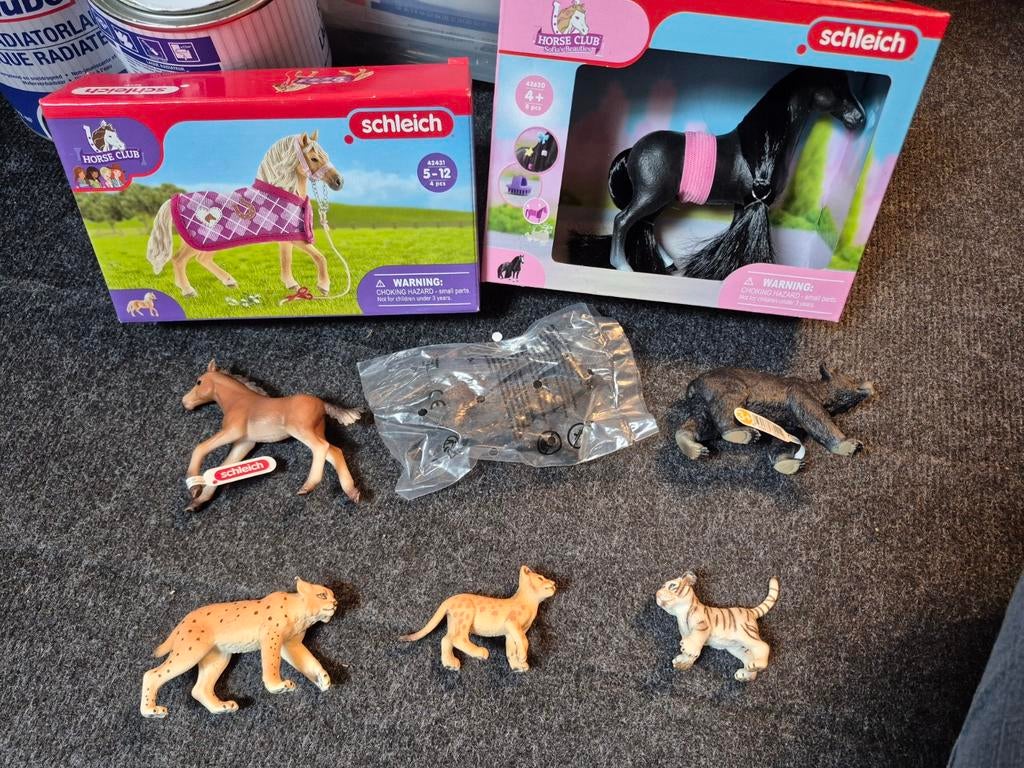 8 schleich dieren Paarden & grote katachtige ( 5 nog nieuw ), Ophalen of Verzenden, Nieuw