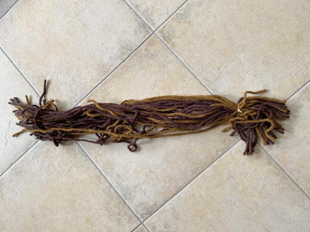 bundeltje losse draden Smyrna wol merk LEITHEN 100% Acryl, Hobby en Vrije tijd, Breien en Haken, Ophalen of Verzenden, Zo goed als nieuw