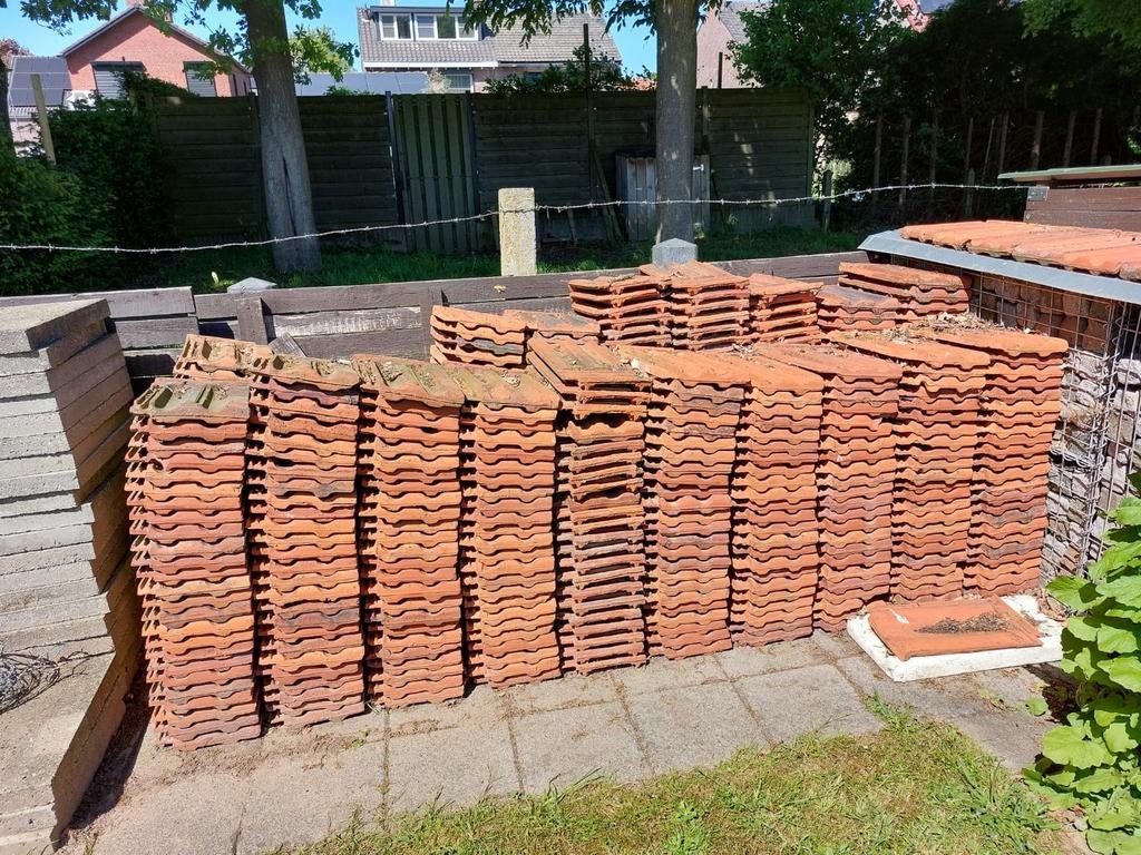 Dakpannen, diverse partijen beschikbaar, Doe-het-zelf en Verbouw, Dakpannen en Dakbedekking, Ophalen, Gebruikt, Steen of Klei