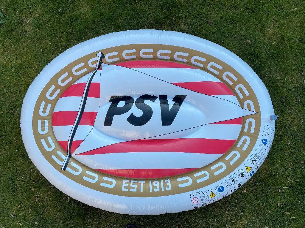 PSV luchtbed lounge eiland, Ophalen