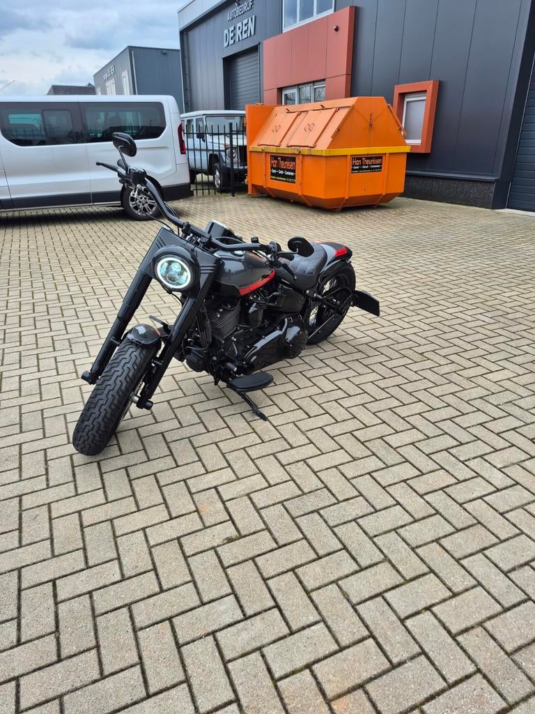 Harley Davidson FLSTCI - Unieke Custom Bobber, Motoren, 1688 cc, 2 cilinders, Sportuitlaat, Particulier