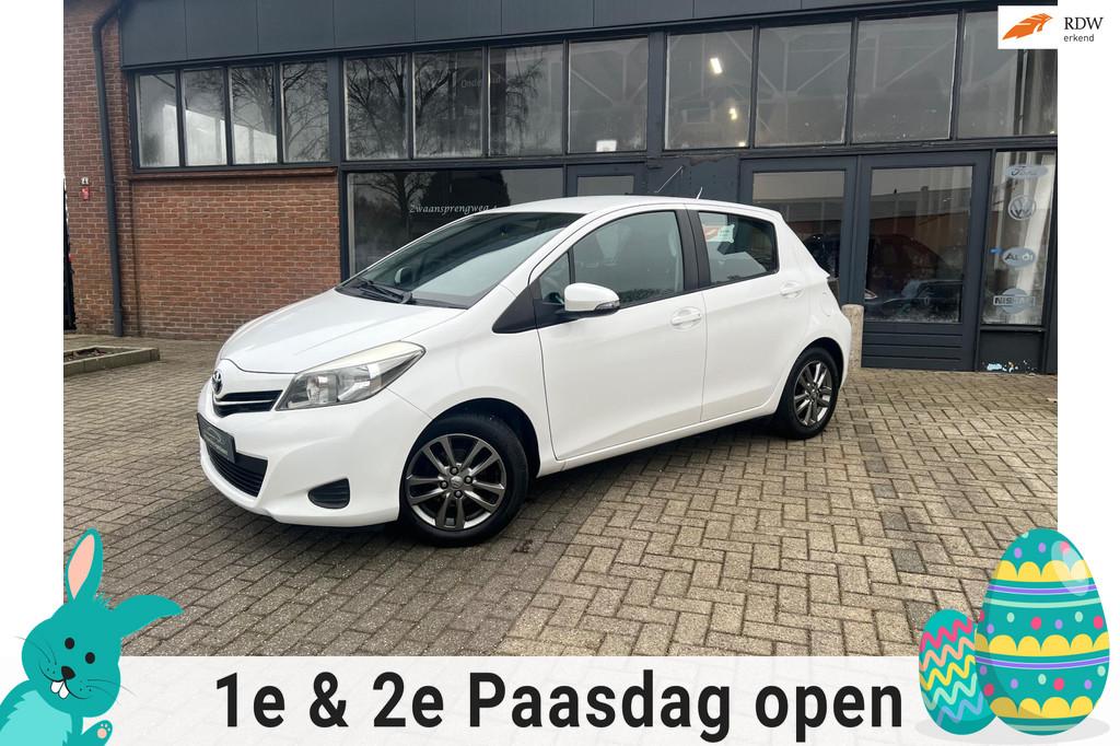 Toyota Yaris 1.3 VVT-i Aspiration, Airco, Navi, Sport, Voorwielaandrijving, Stof, Gebruikt, Zwart