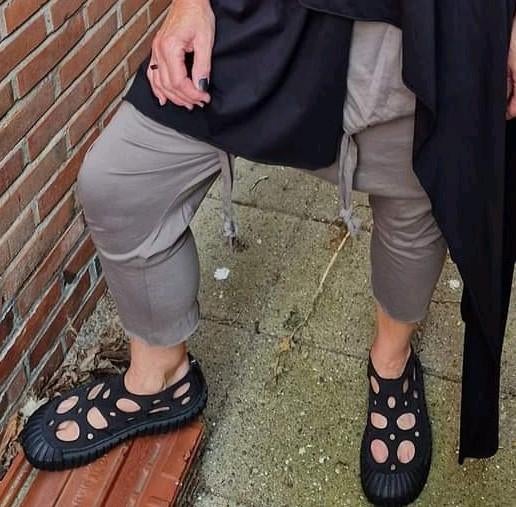 Grijs jersey zomerbroekje Studio B3, mt 36/38, Ophalen of Verzenden, Zo goed als nieuw, Maat 36 (S), Grijs