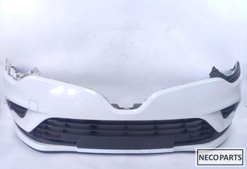 RENAULT CLIO IV VOORBUMPER 2016-2020, Auto-onderdelen, Carrosserie en Plaatwerk, Bumper, Renault, Gebruikt, Ophalen of Verzenden