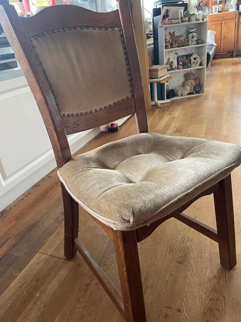 4 eiken stoelen met donkerbeige fluweel bekleding, Ophalen, Gebruikt, Bruin, Stof