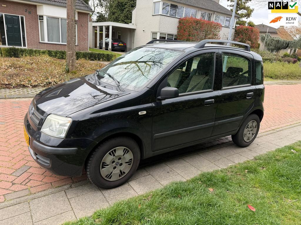 Fiat Panda 1.2 Dynamic, APK 01-04-2027., Auto's, Voorwielaandrijving, Gebruikt, Zwart, Origineel Nederlands