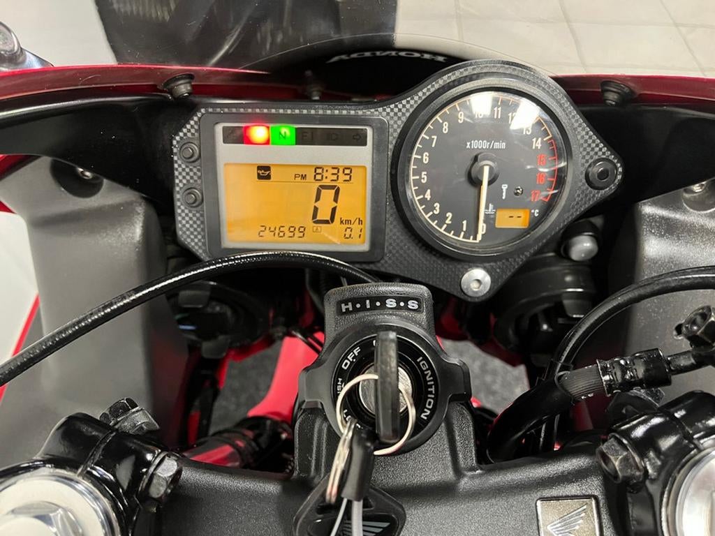 Honda CBR 600 F (bj 2007) - foto 2