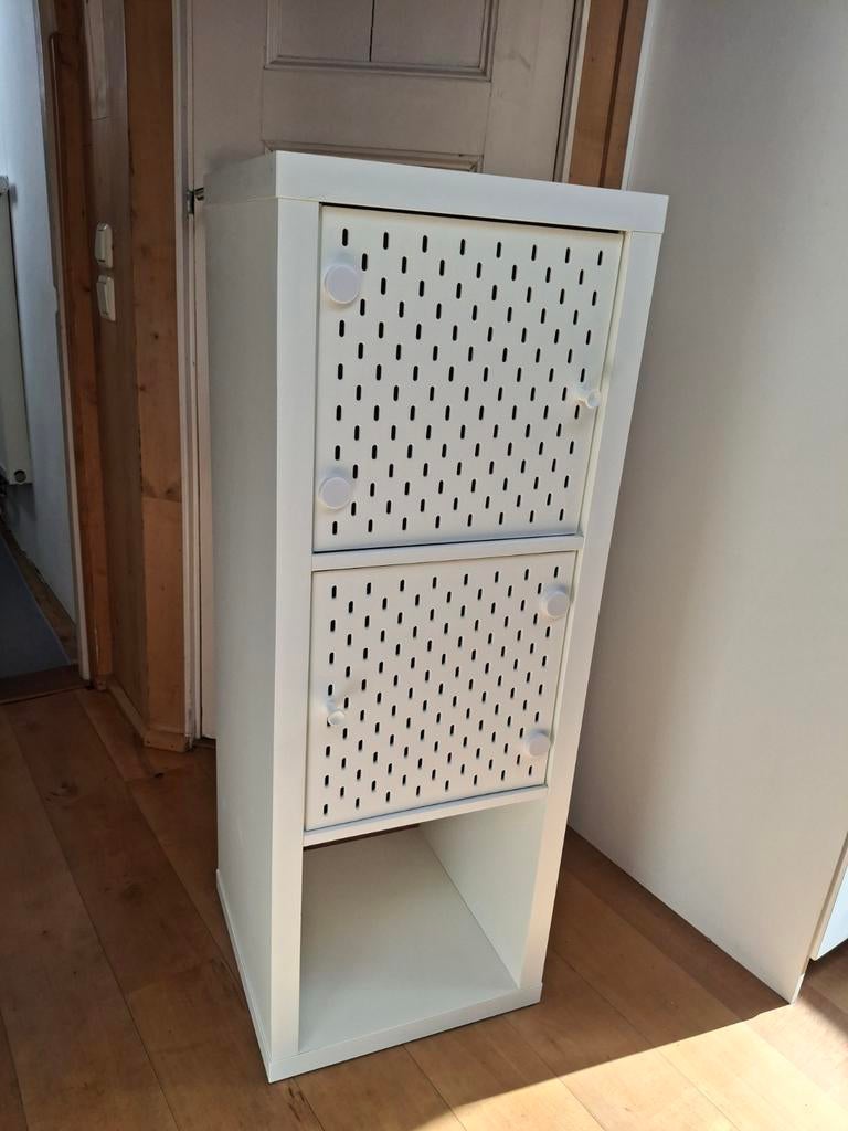 Ikea Kallax kastje met 3 vakken en 2 deurtjes, Ophalen