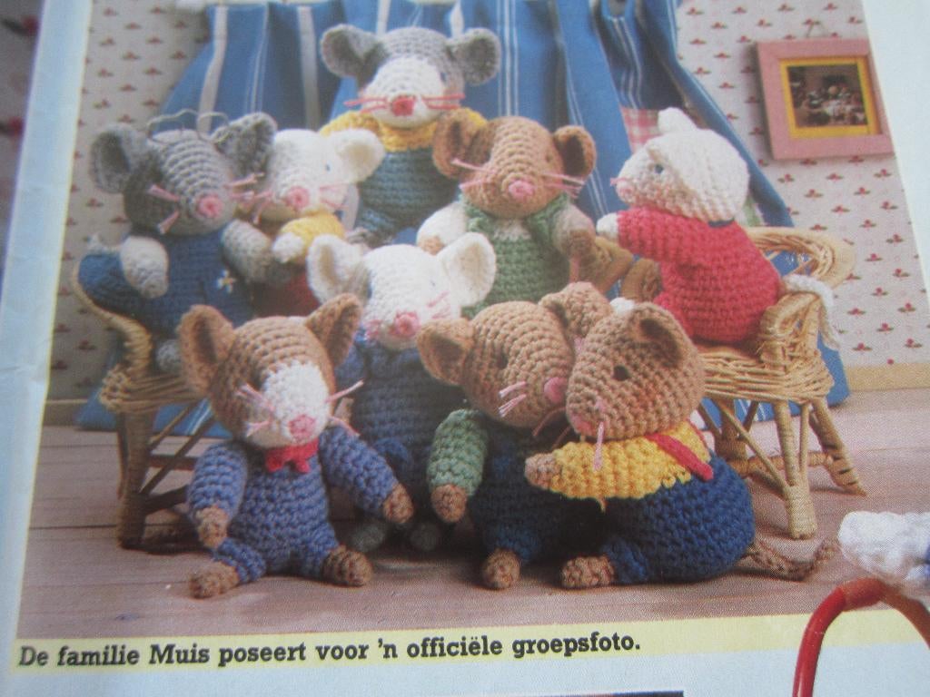 haken amigurumi patronen fluffy crochet kerstboom knuffels, Hobby en Vrije tijd, Breien en Haken, Zo goed als nieuw, Haken, Patroon of Boek