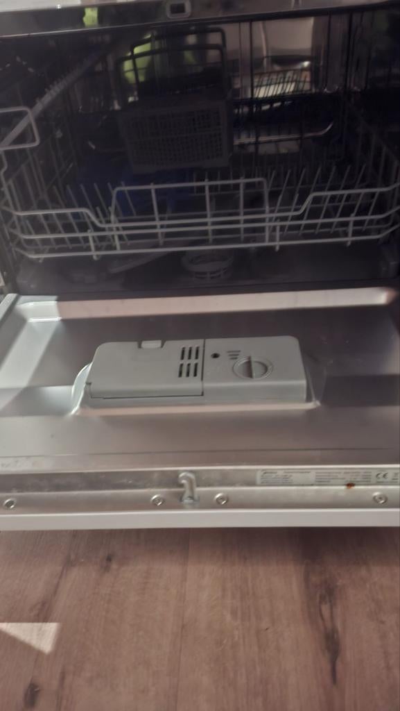 Midea mini vaatwasser st3.6f, Witgoed en Apparatuur, Vaatwasmachines, Zo goed als nieuw, Minder dan 85 cm, 45 tot 60 cm, Minder dan 10 liter