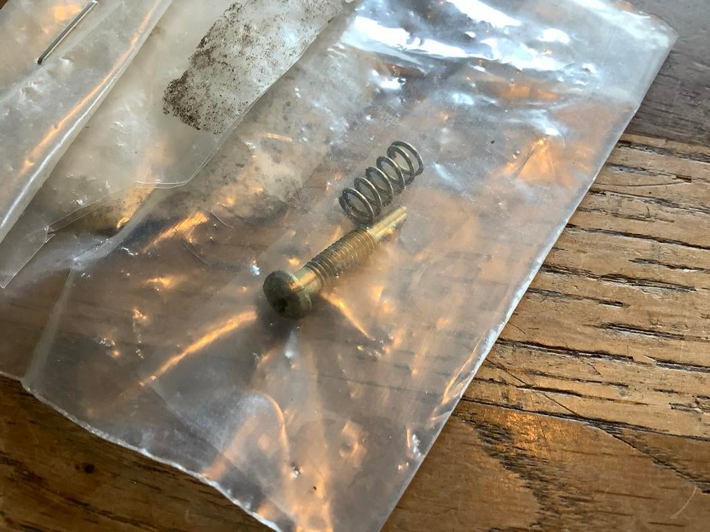 Peugeot Motocycles schroef met veer 752407.   (P2), Verzenden, Nieuw