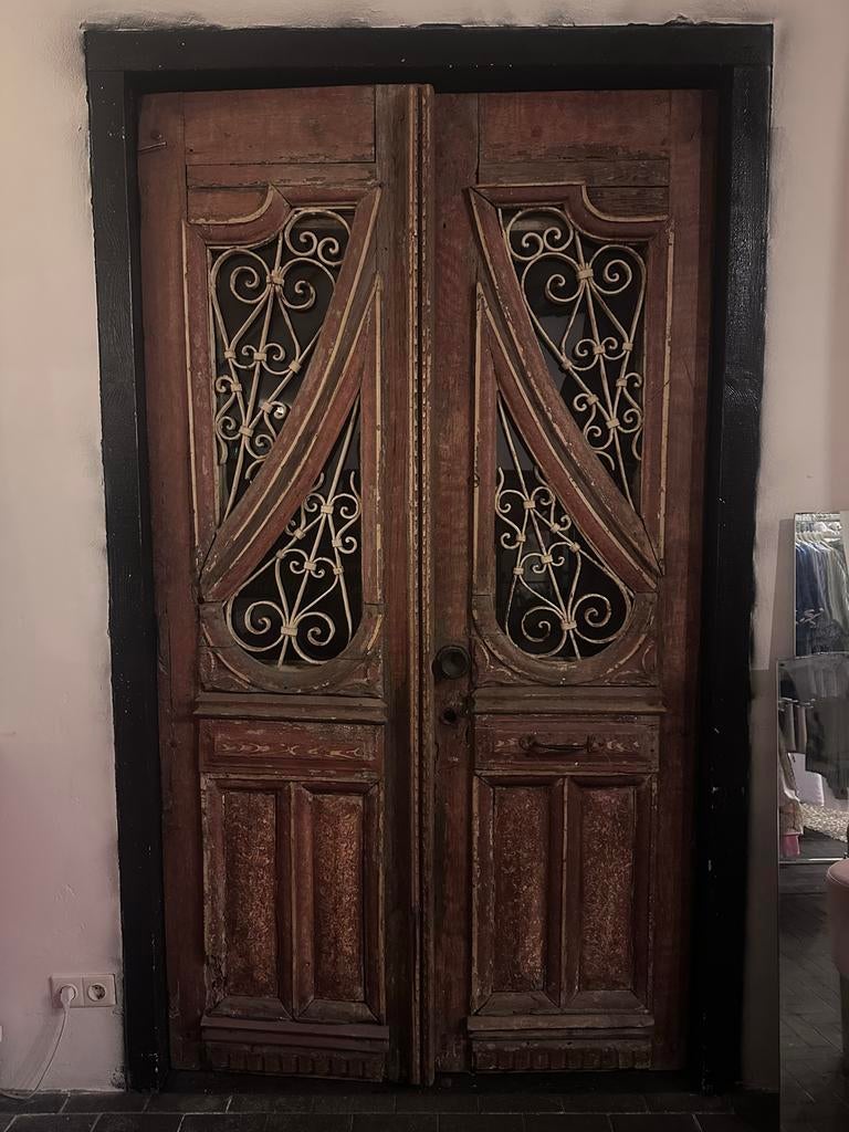 Antieke Houten Dubbele Deuren met Glas en Sierlijk IJzerwerk, Gebruikt, Binnendeur, 200 tot 215 cm, Hout