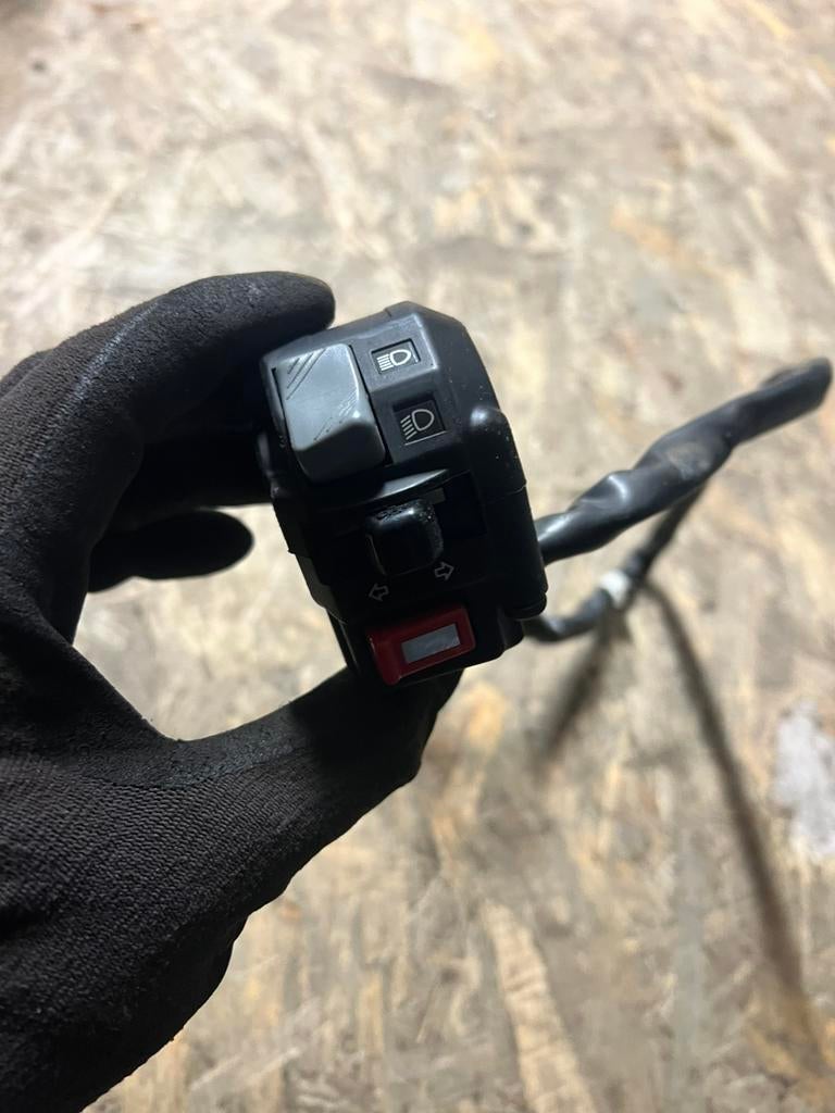 Stuur licht schakelaar knopjes ktm 690 smc-r 2023, Ophalen of Verzenden